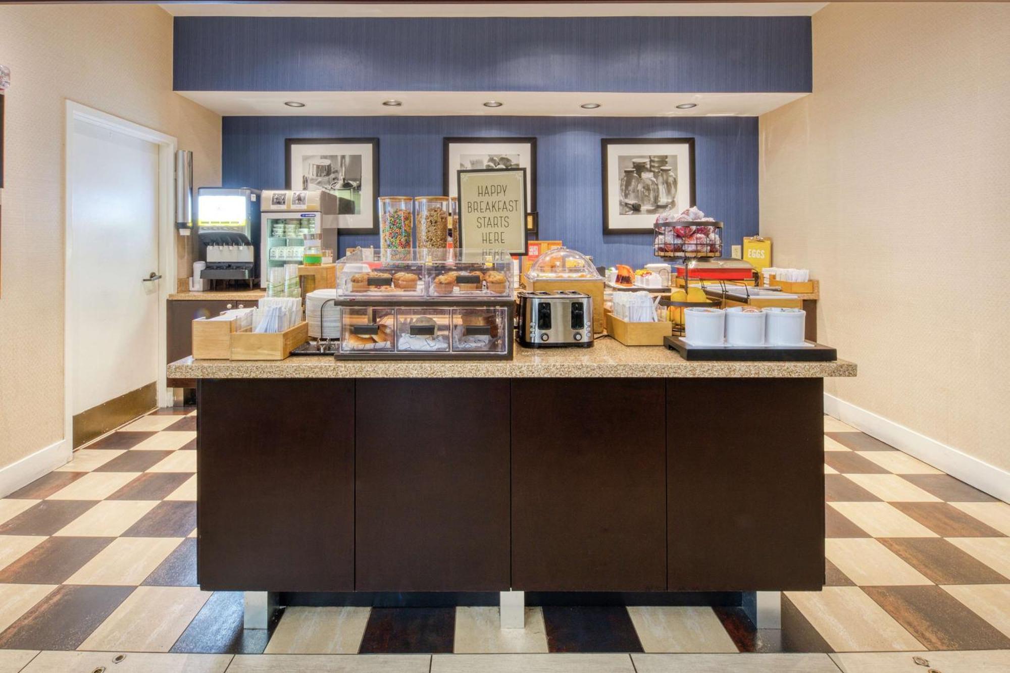 Hampton Inn & Suites Wilmington/Wrightsville Beach Exteriör bild